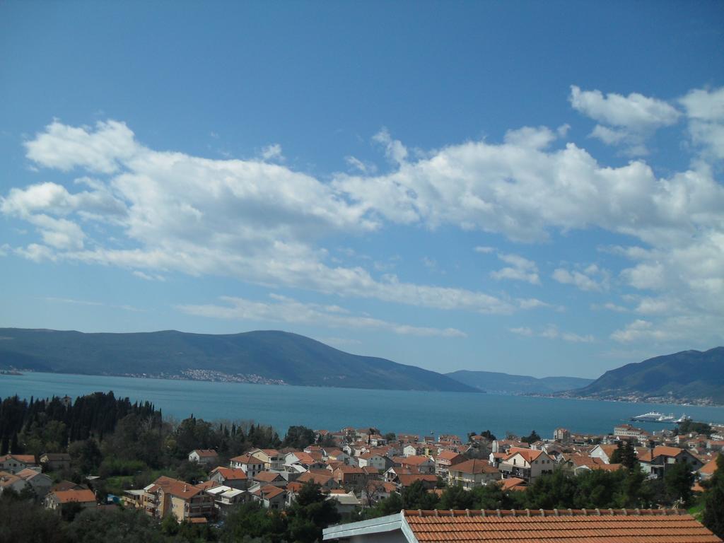 Apartmani Petar Tivat Exterior foto