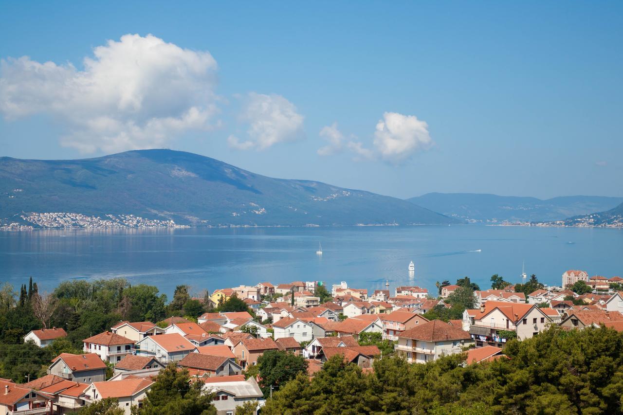 Apartmani Petar Tivat Exterior foto